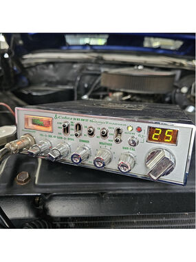 Cobra 29 WX NW ST Sound Tracker 40 Channel CB Radio, Powers ON, Partially Tested